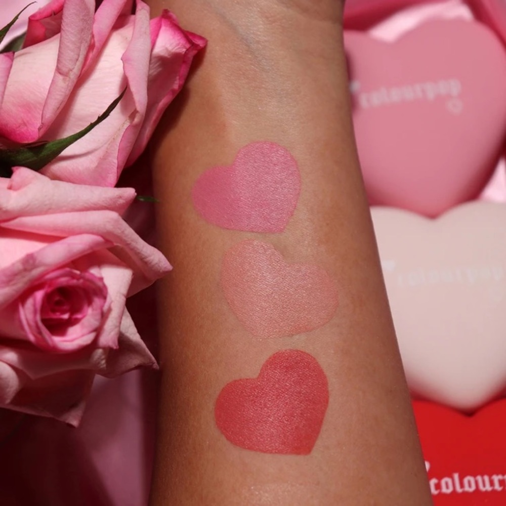 Kiss ‘N Tell Powder Blush - Picture 3 of 4